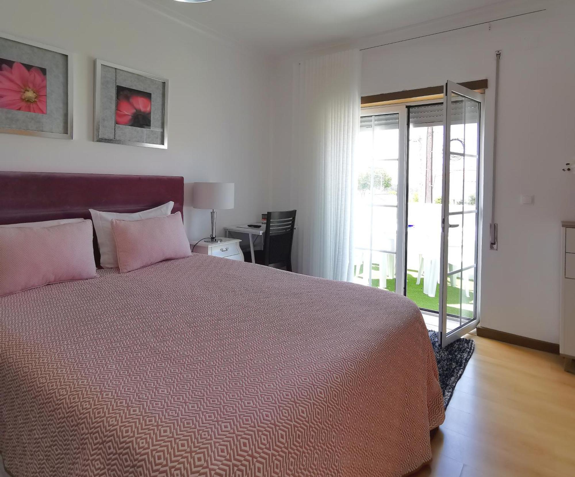 Ricky Guesthouse Nazare Exterior photo