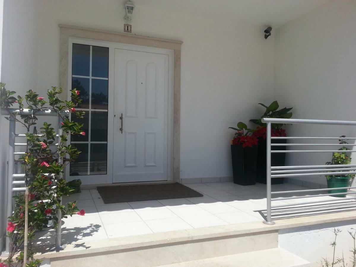 Ricky Guesthouse Nazare Exterior photo